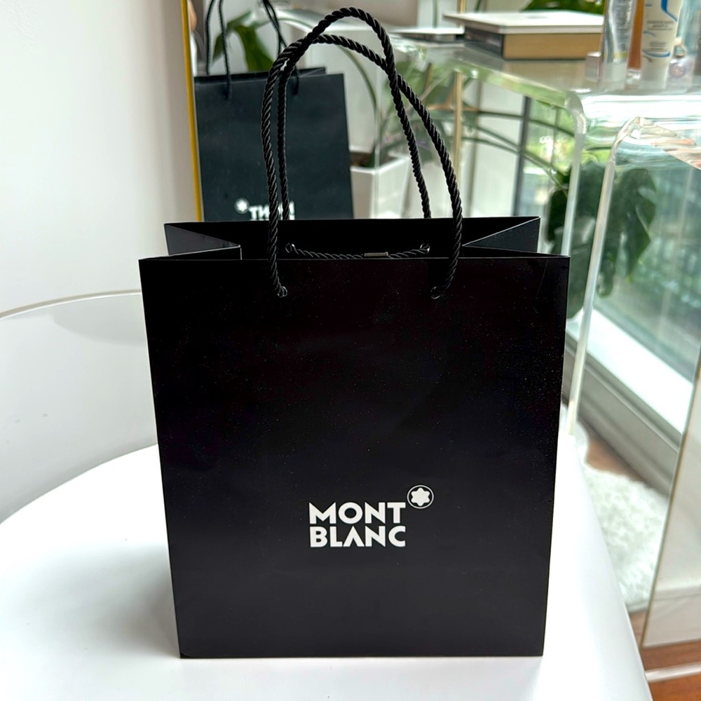 Mont Blanc shopping bag